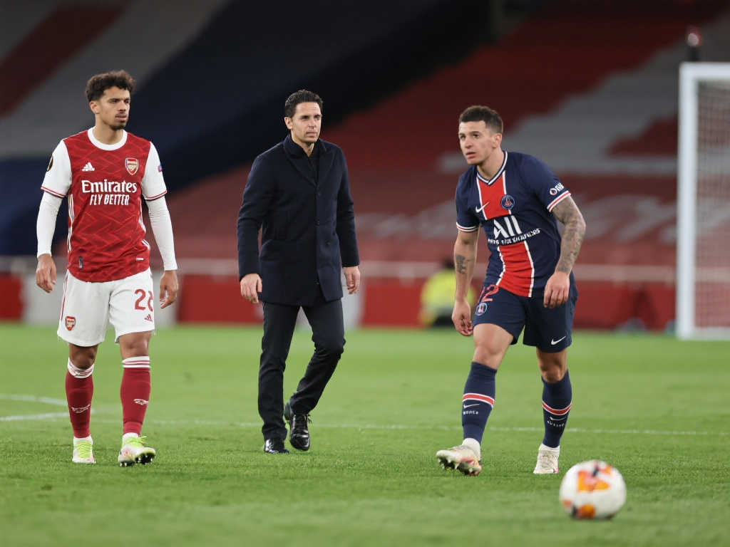 外援中卫A 外援中卫A